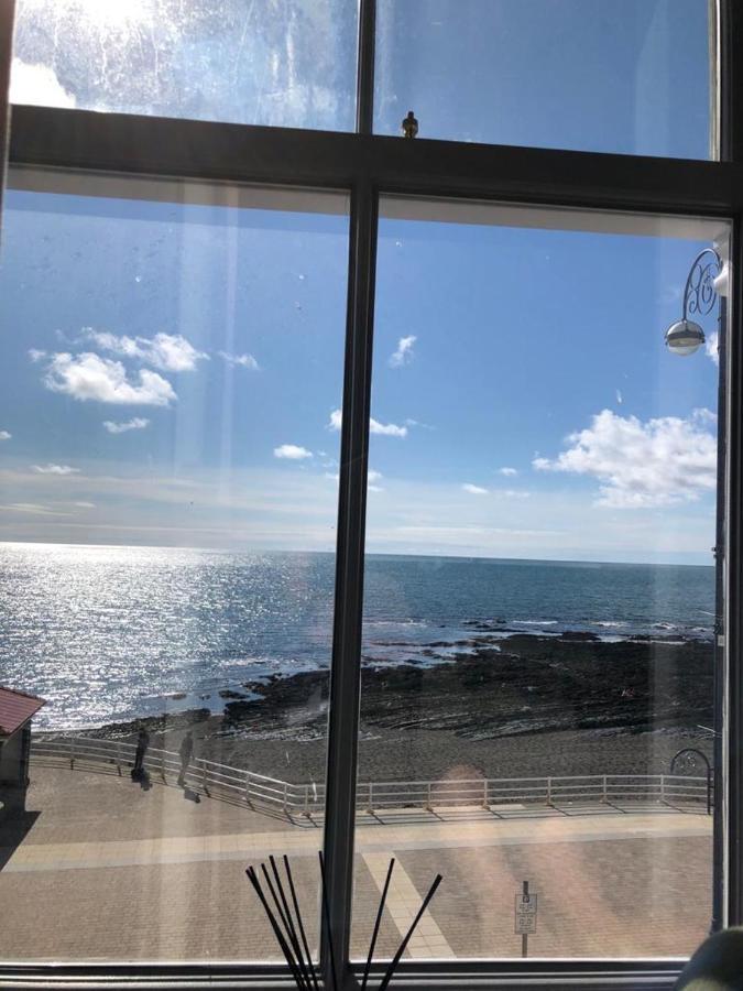 Sea View Apartment - Sleeps 2 Aberystwyth Exterior photo