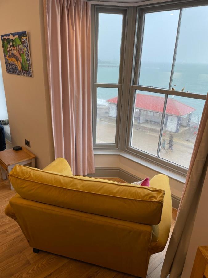 Sea View Apartment - Sleeps 2 Aberystwyth Exterior photo